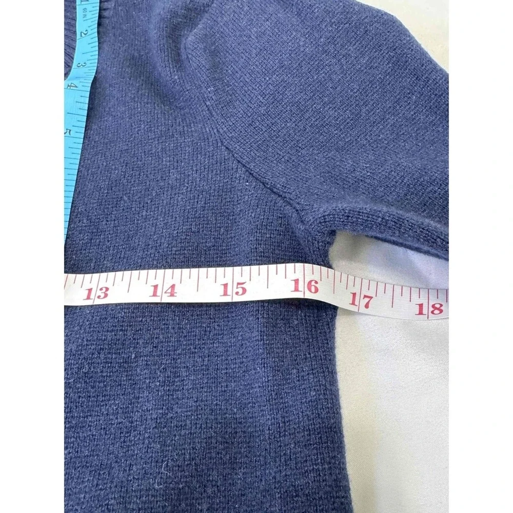 Juicy Couture sleeve pit detail